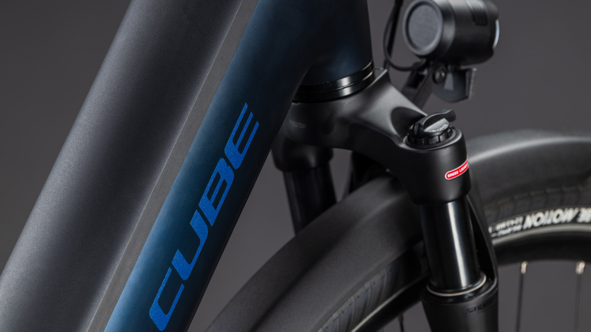 Cube Supreme Hybrid Deluxe ONE 600 indigoblue´n´switch – Bild 4