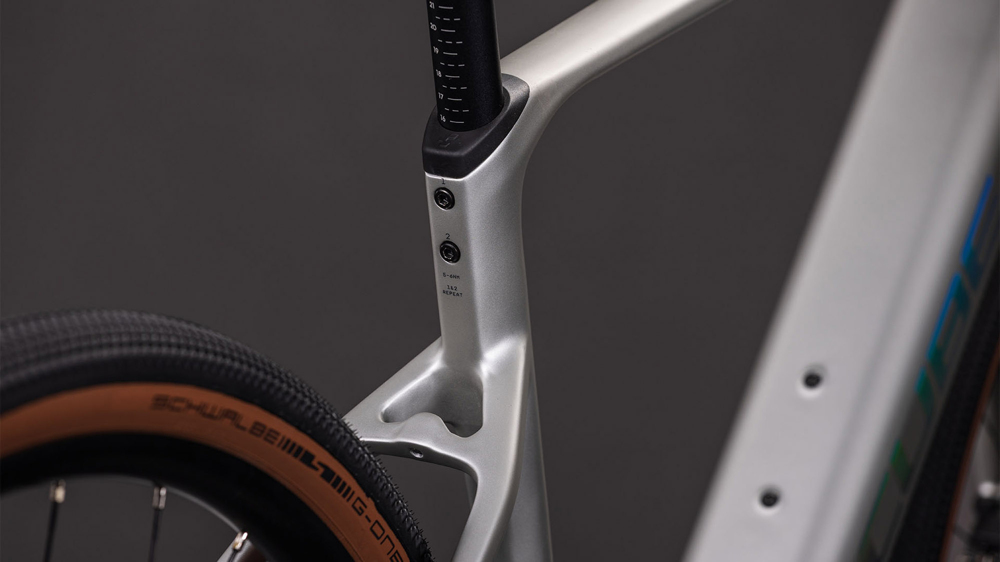 Cube Nulane Hybrid C:62 Race 400X sleekgrey´n´prism – Bild 5