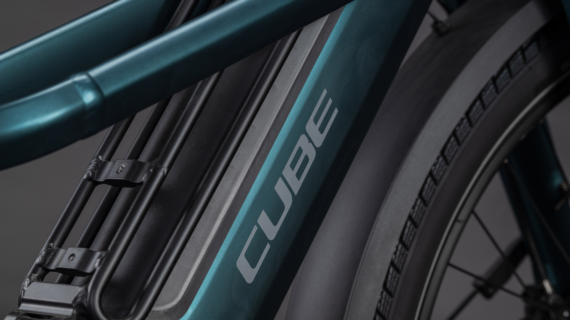 Cube Longtail Hybrid Family 800 royalgreen´n´black – Bild 4