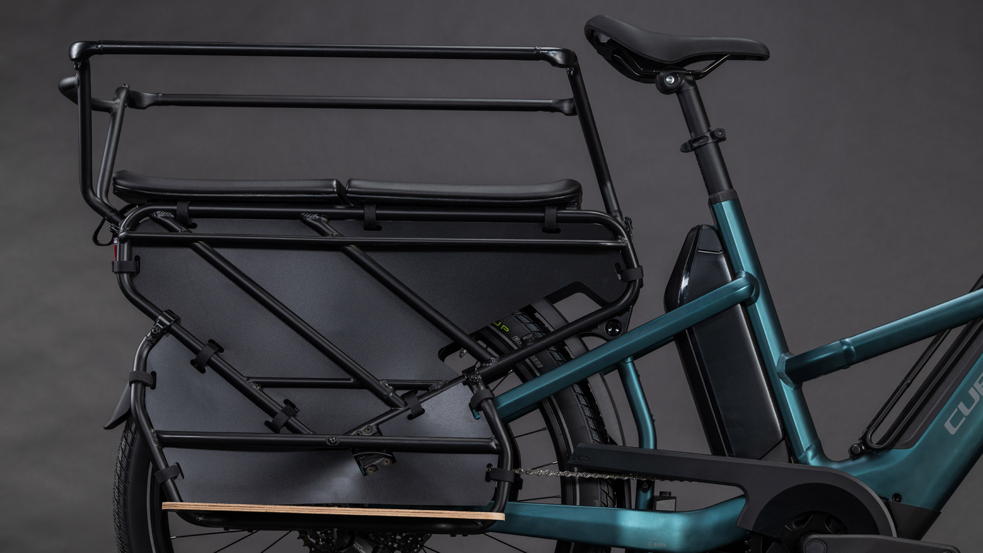 Cube Longtail Hybrid Family 800 royalgreen´n´black – Bild 6